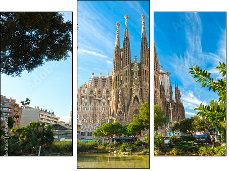La Sagrada Familia, Barcelona, spain. - Three-piece canvas print, Triptych