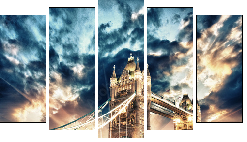 Beautiful sunset colors over famous Tower Bridge in London - Five-piece canvas print, Pentaptych